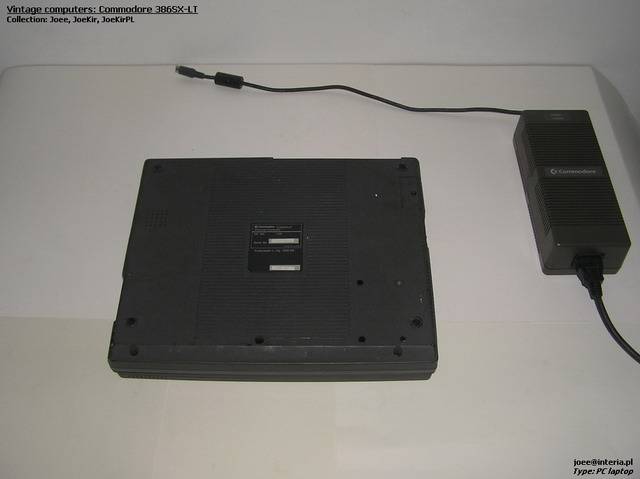 Commodore 386SX-LT - 02.jpg